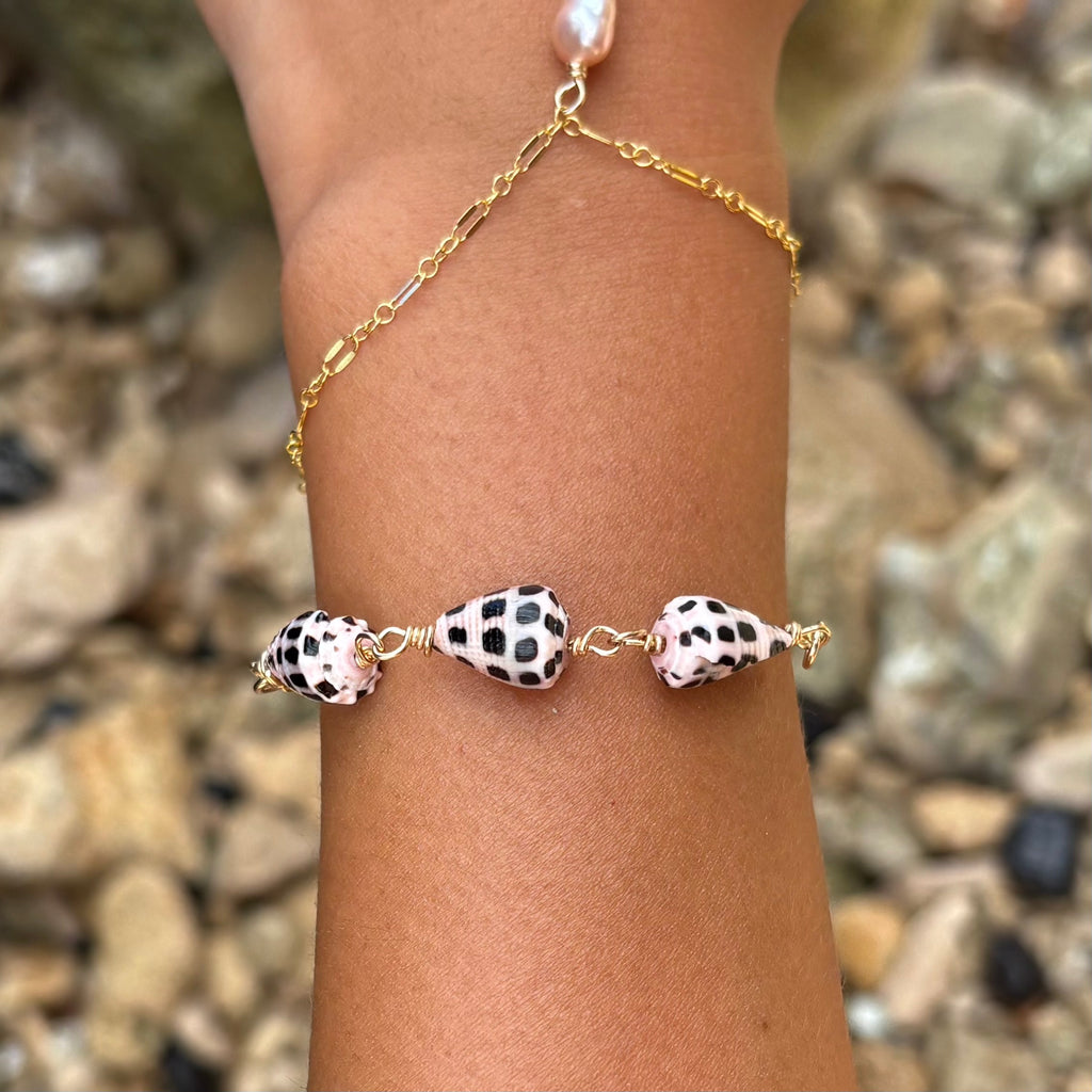 HEBREW SHELL BRACELET