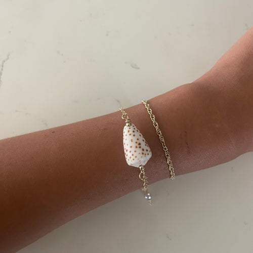 FLEA CONE SHELL BRACELET