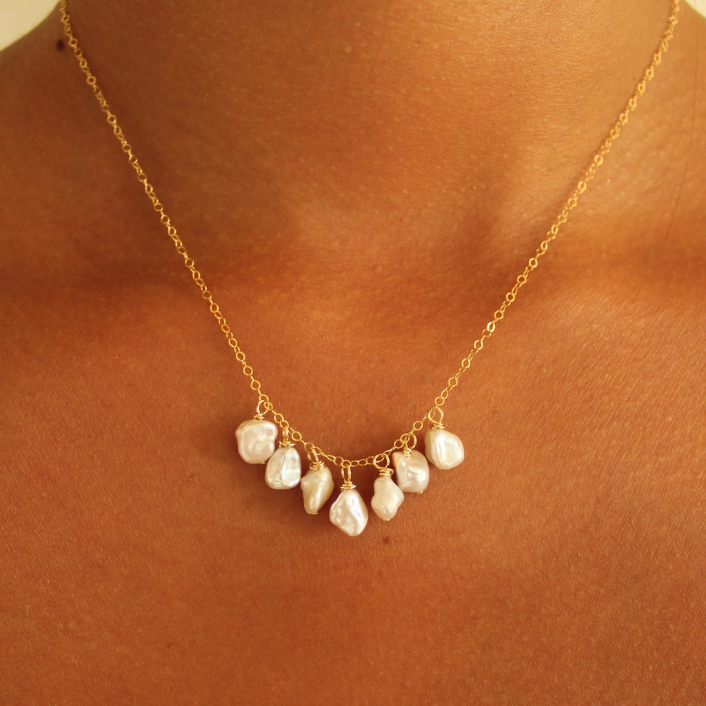 COASTAL KESHI NECKLACE
