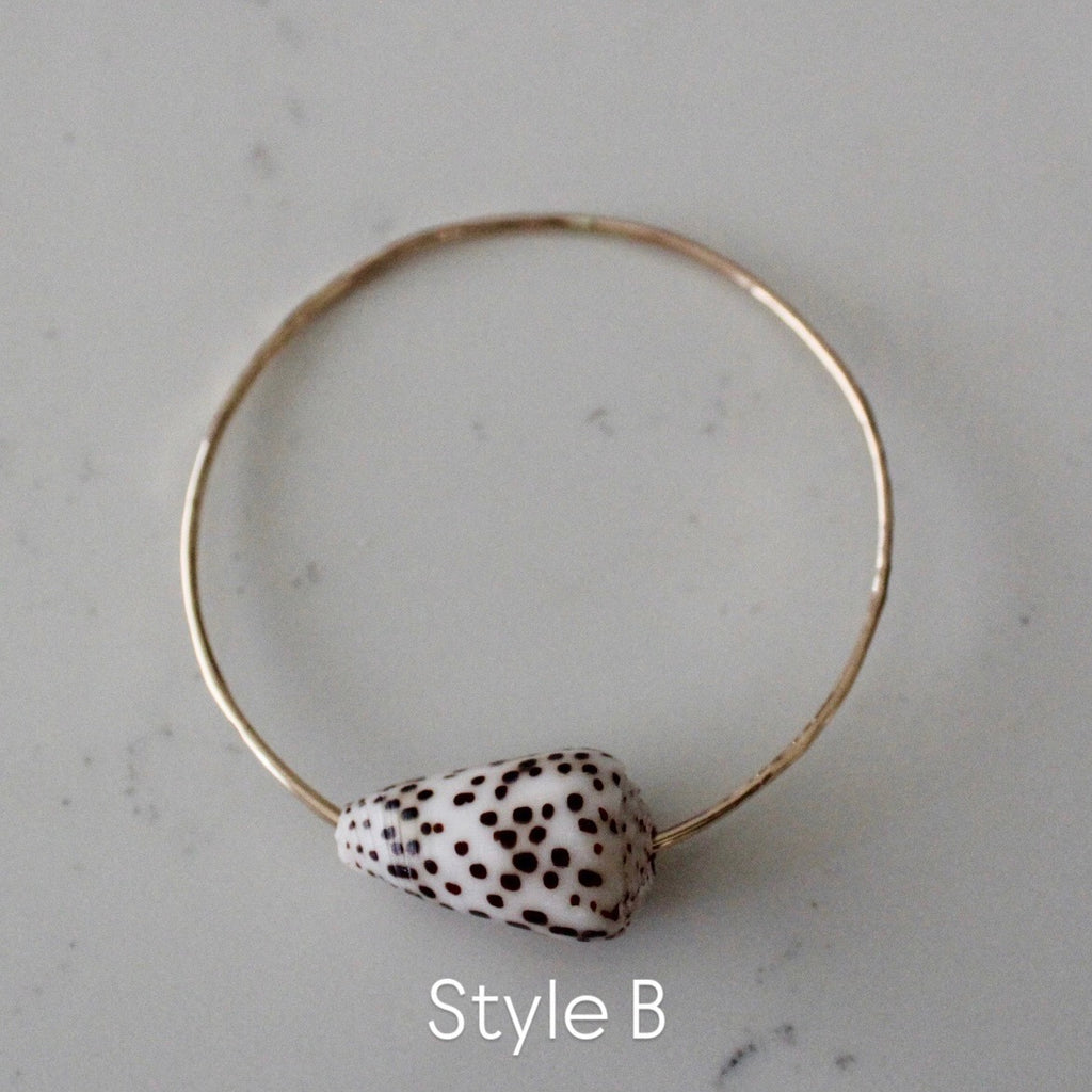 FLEA CONE SHELL BANGLE