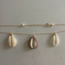 Load image into Gallery viewer, COWRIE SHELL NECKLACE
