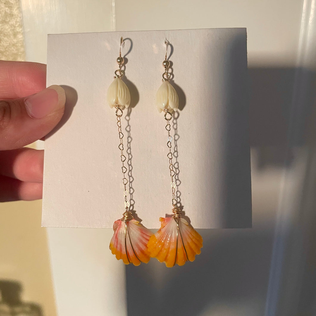 GOLD PIKAKE SUNRISE SHELL EARRINGS