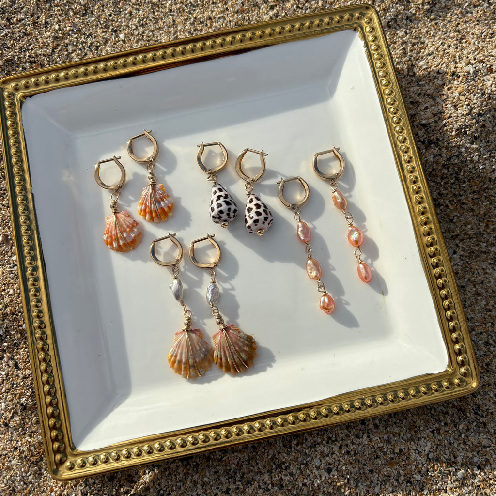 PINK KESHI HUGGIE HOOP EARRINGS
