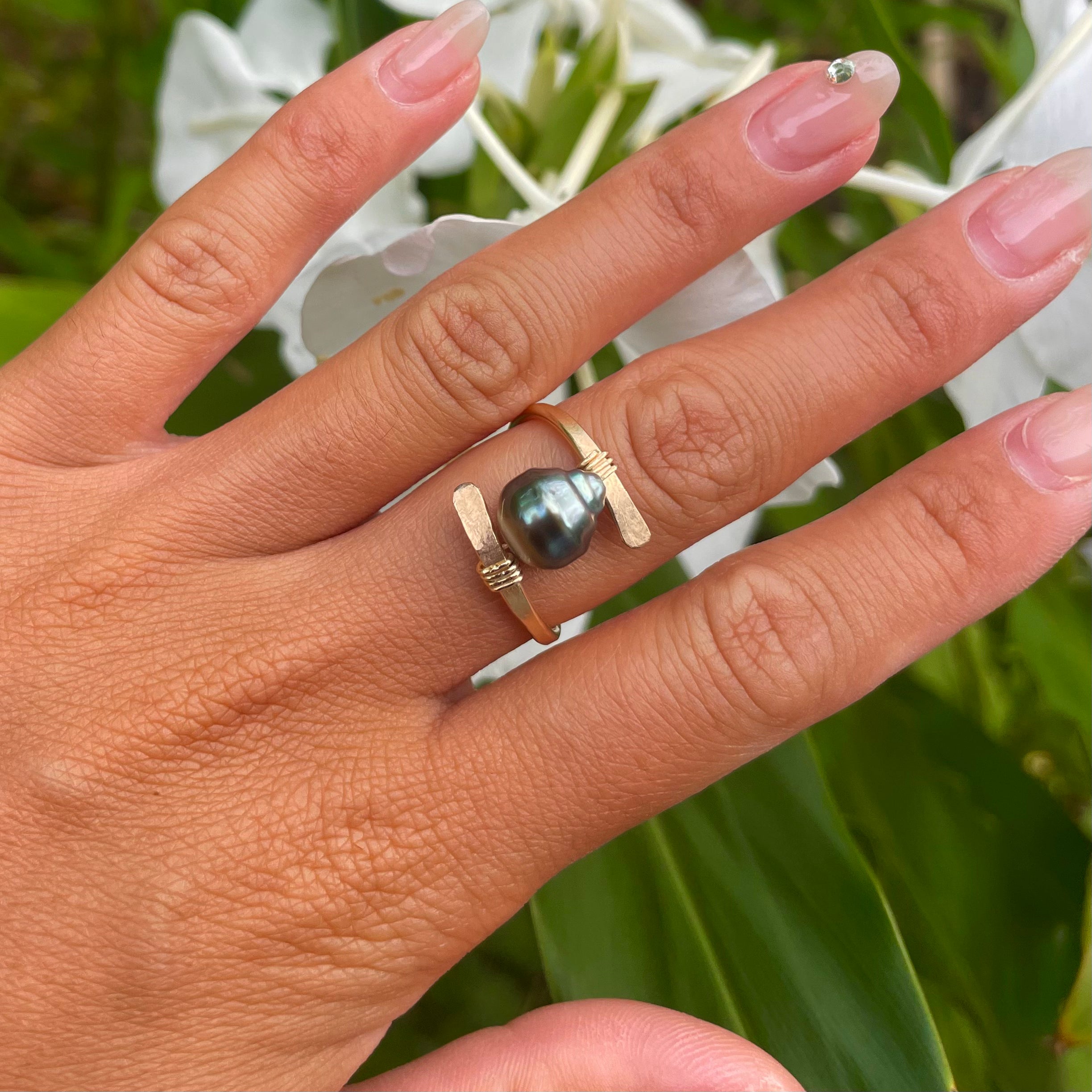 TAHITIAN PEARL BYPASS RING