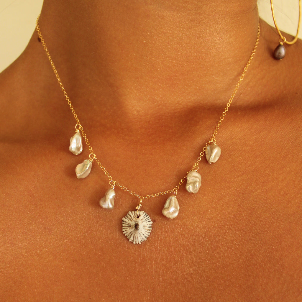 'OPIHI 'AWA KESHI NECKLACE