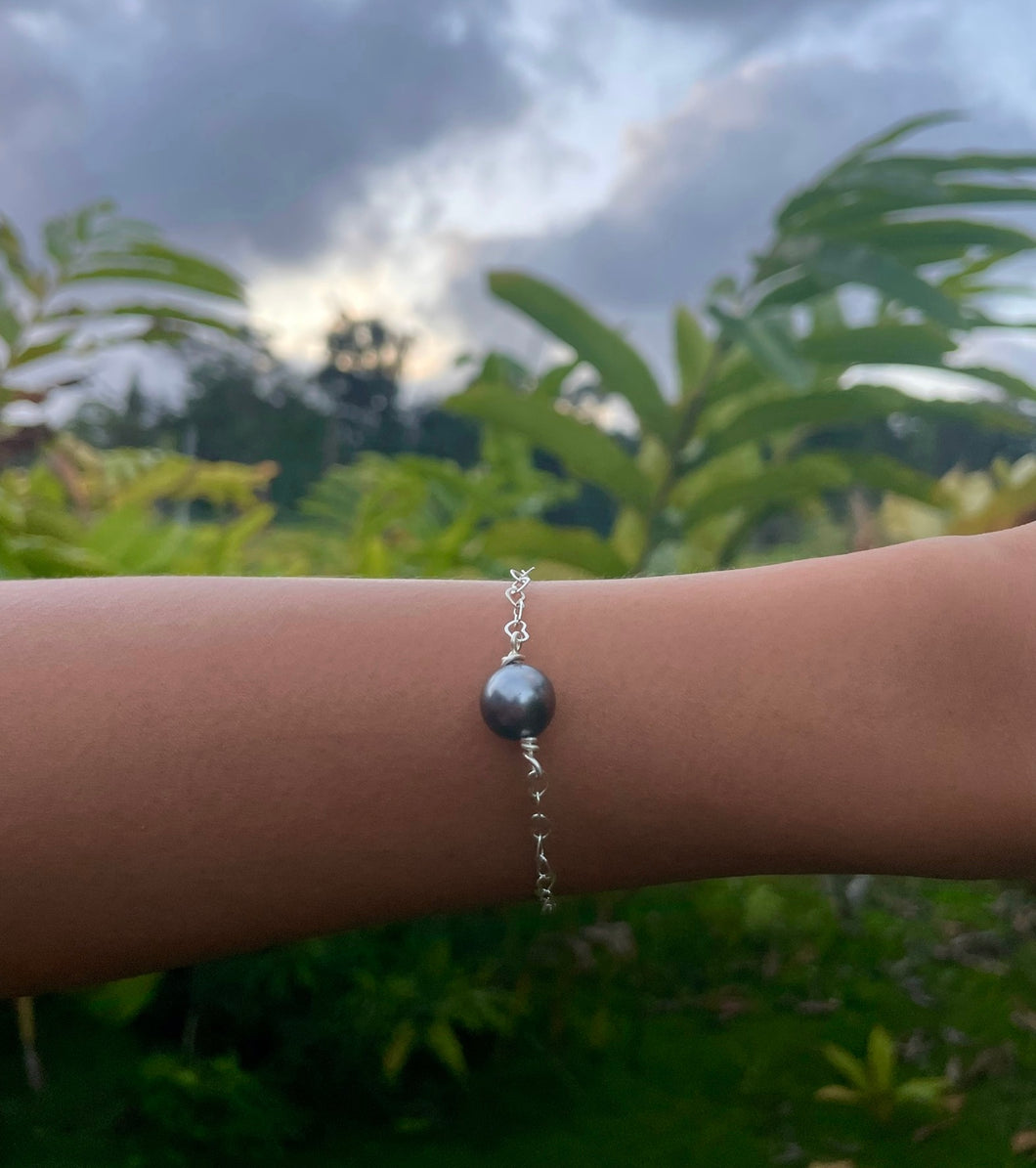 SILVER PEARL BRACELET