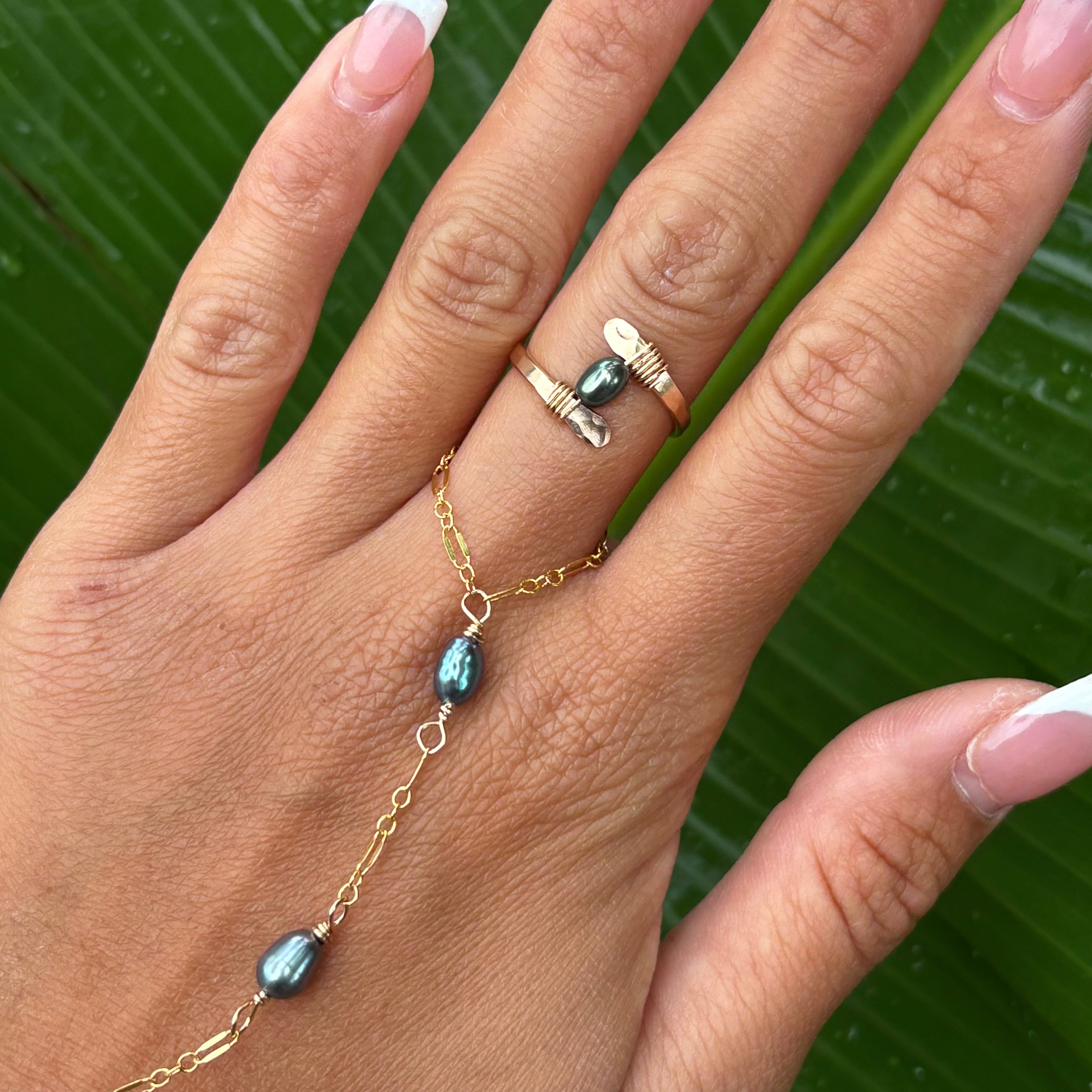 DARK KESHI COVE RING