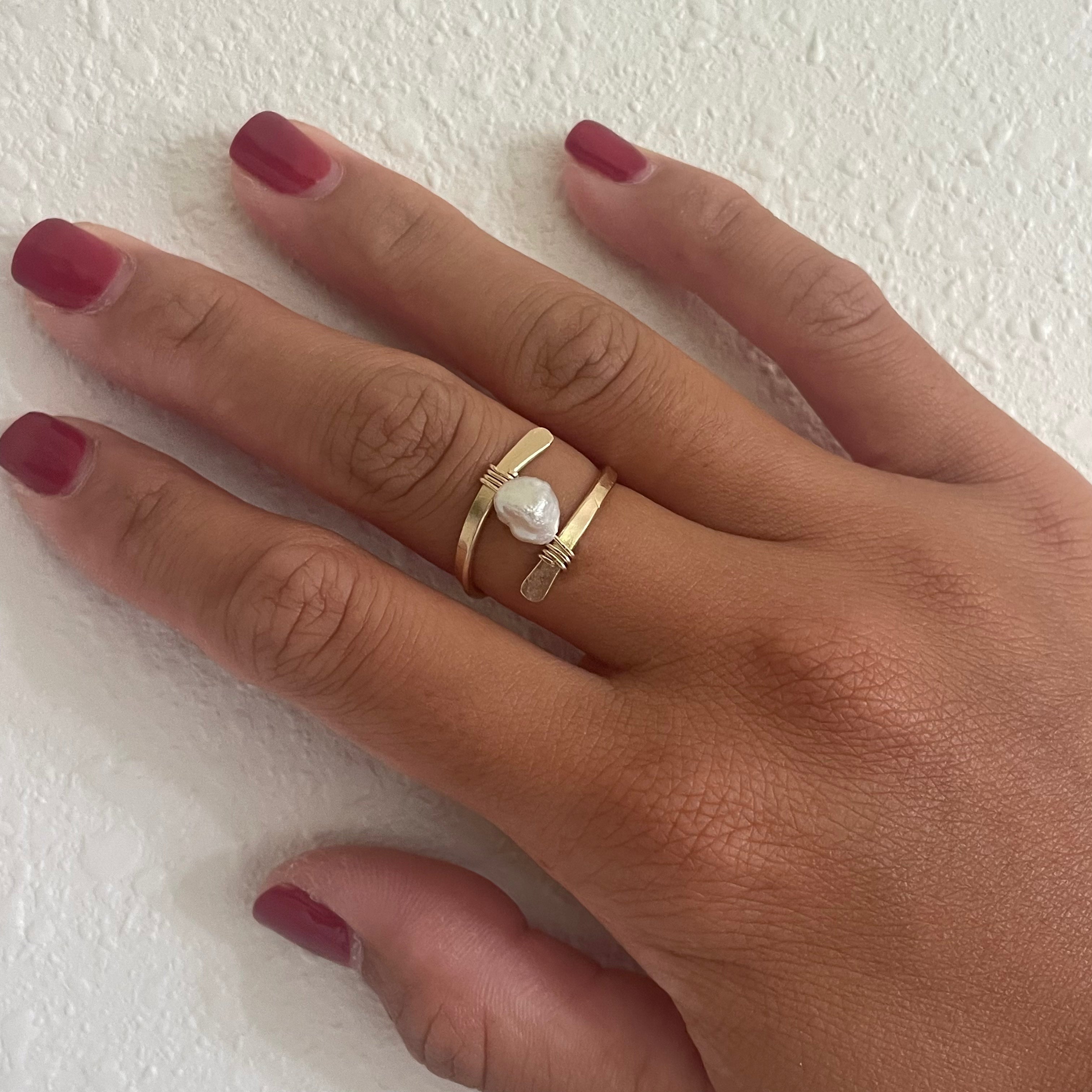 WHITE KESHI PEARL RING