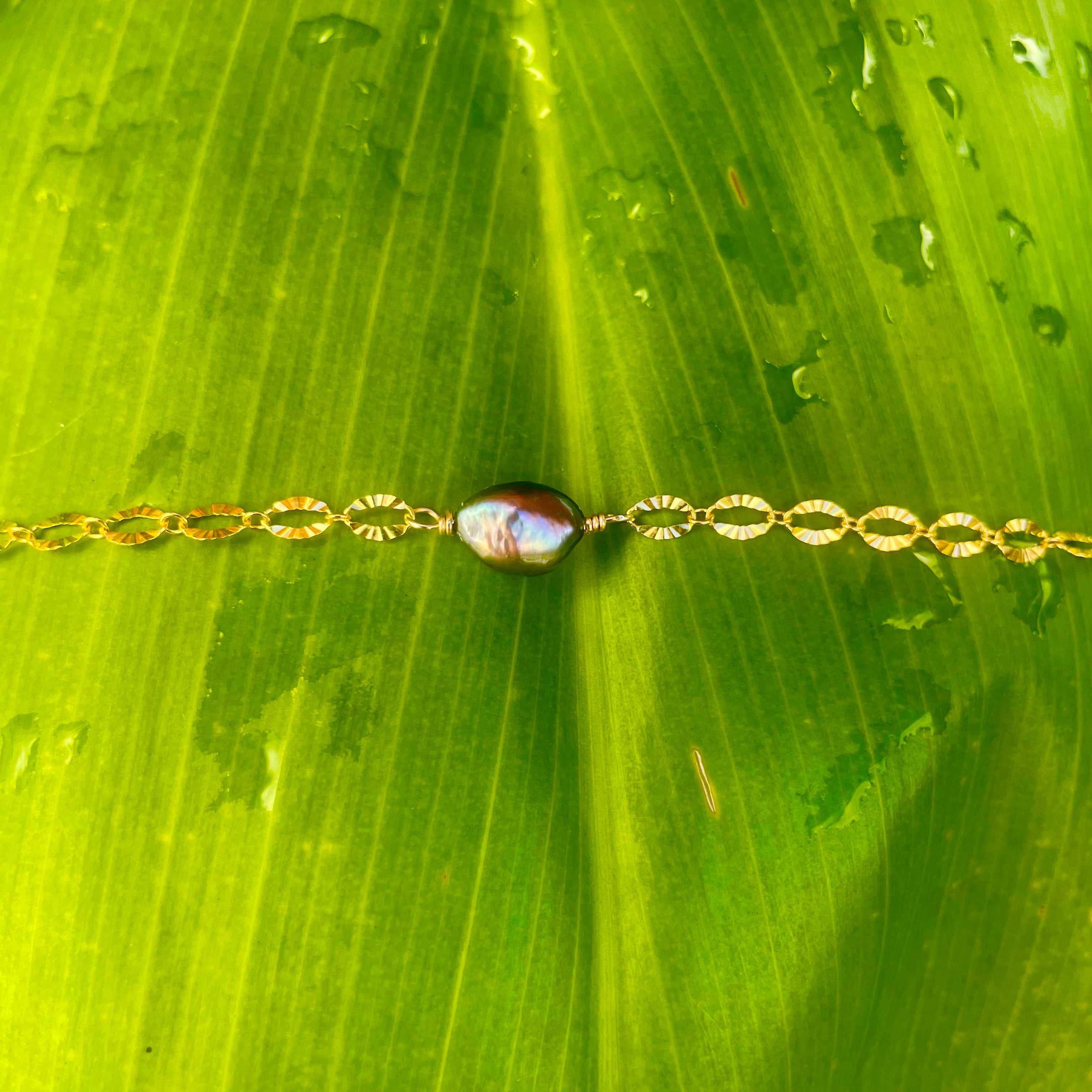 KESHI STATEMENT BRACELET