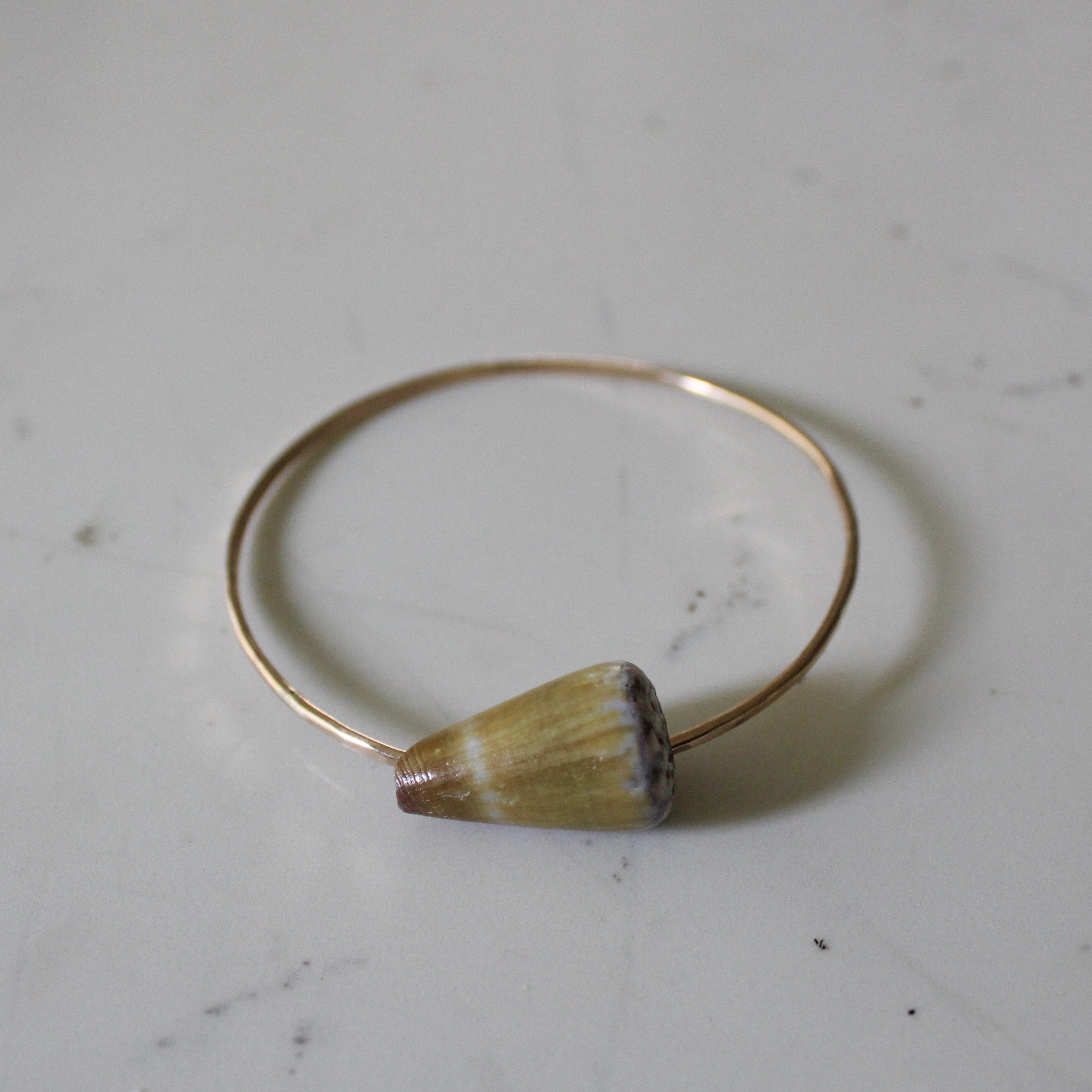 OLIVE GREEN CONE SHELL BANGLE SIZE 7.5