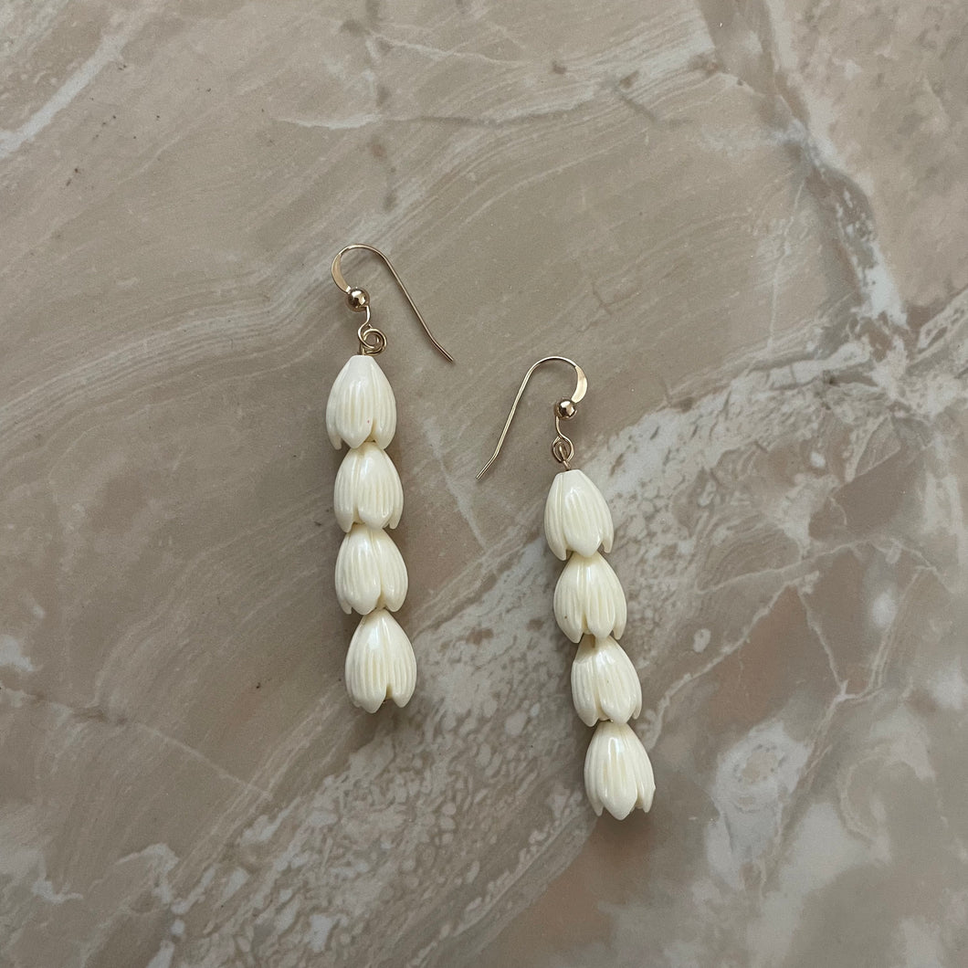 PIKAKE LEI EARRINGS