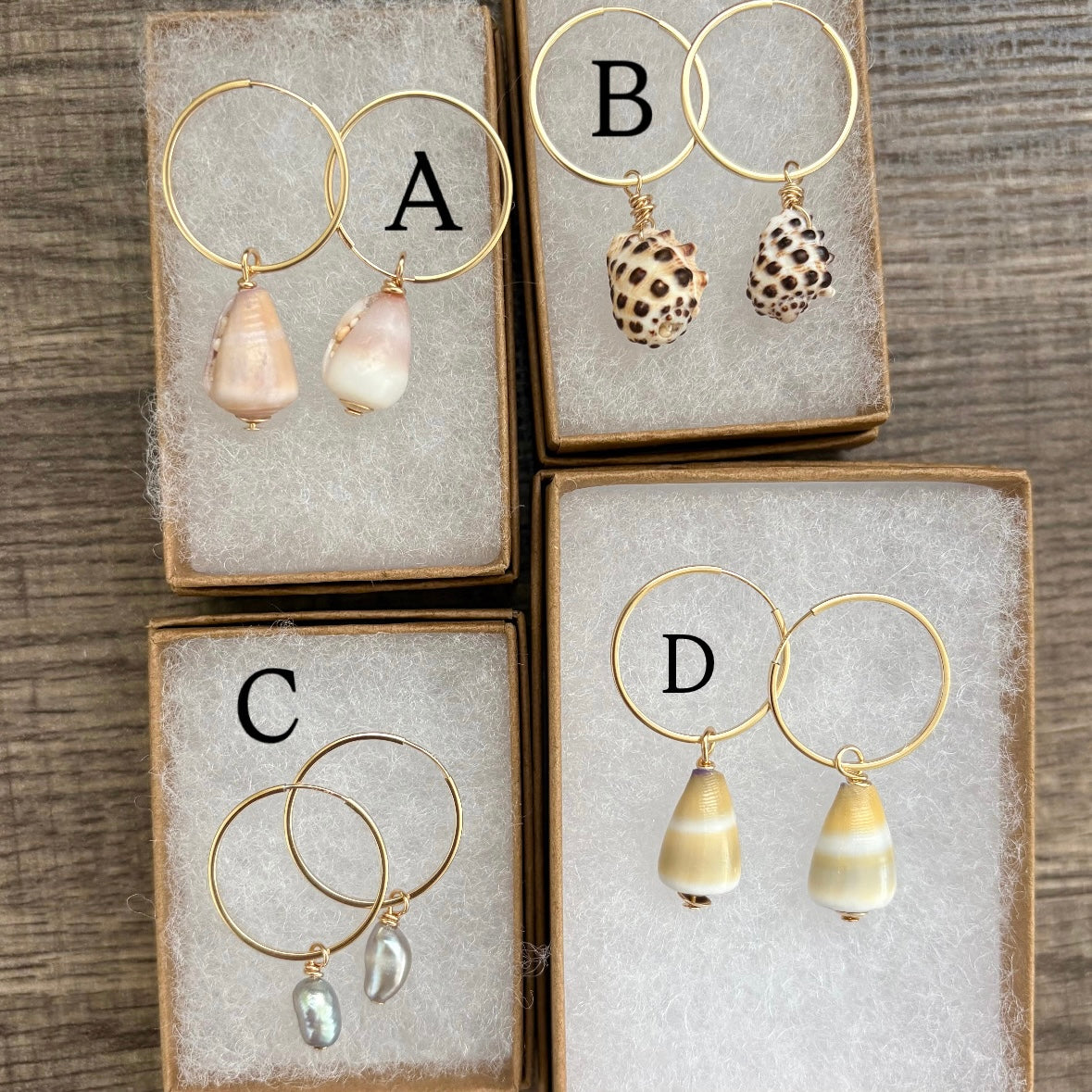 EVERYDAY SHELL HOOP EARRINGS