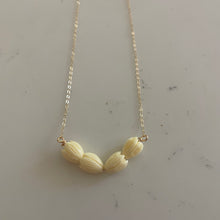 Load image into Gallery viewer, PIKAKE PRINCESS NECKLACE
