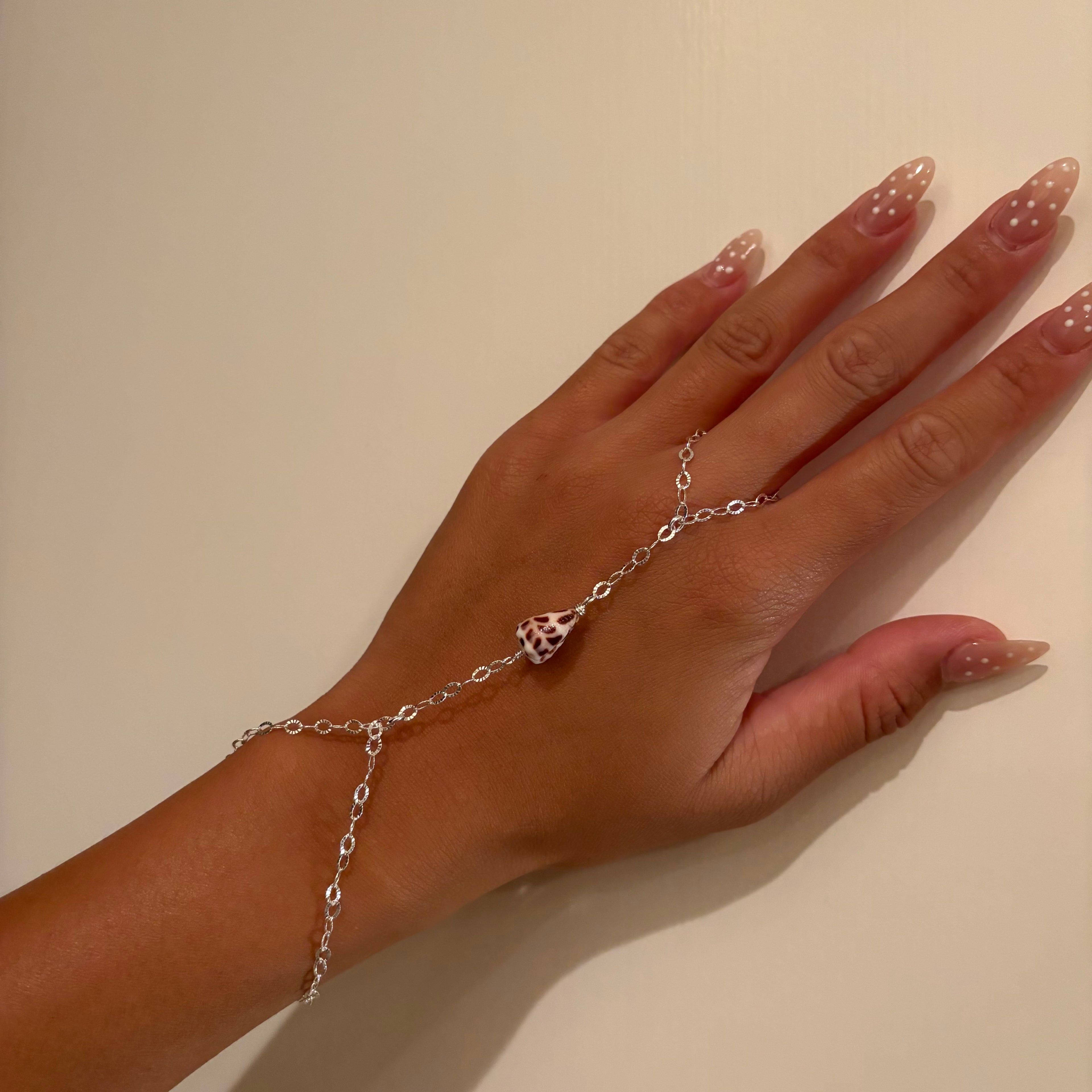 STERLING SILVER HEBREW SHELL HAND CHAIN