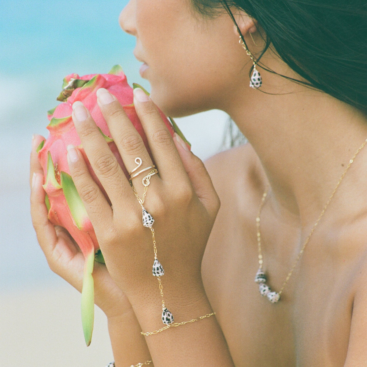 HEBREW SHELL HAND CHAIN