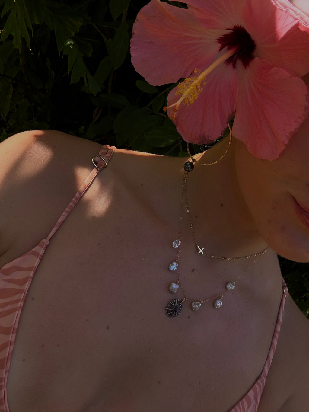 'OPIHI 'AWA KESHI NECKLACE